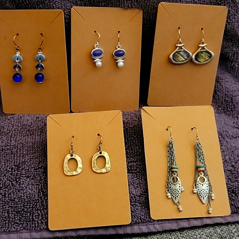 Earings